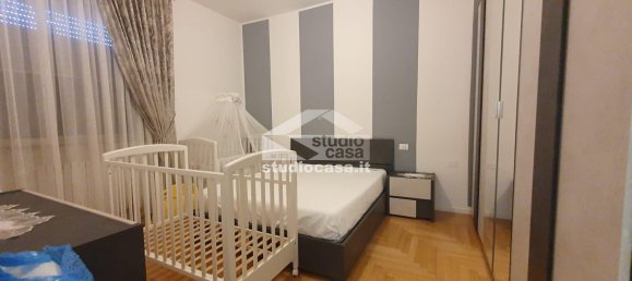 4-salle Appartement à Opera, Italy No. 314170 25