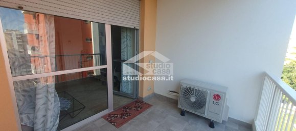 4-salle Appartement à Opera, Italy No. 314170 7