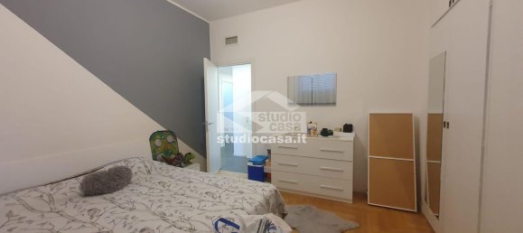 4-salle Appartement à Opera, Italy No. 314170 14