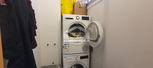 4-salle Appartement à Opera, Italy No. 314170 22