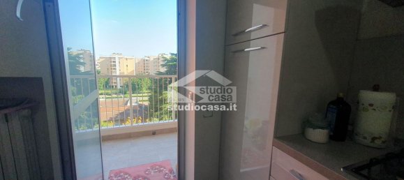 4-salle Appartement à Opera, Italy No. 314170 28