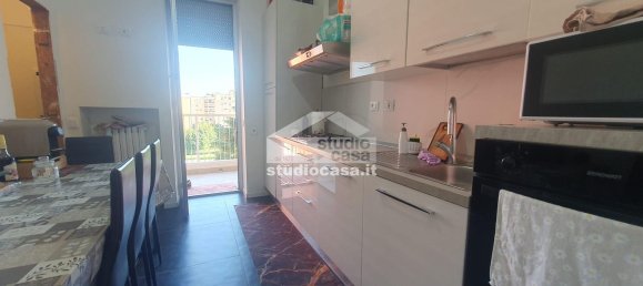 4-salle Appartement à Opera, Italy No. 314170 12