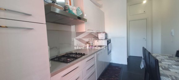 4-salle Appartement à Opera, Italy No. 314170 8