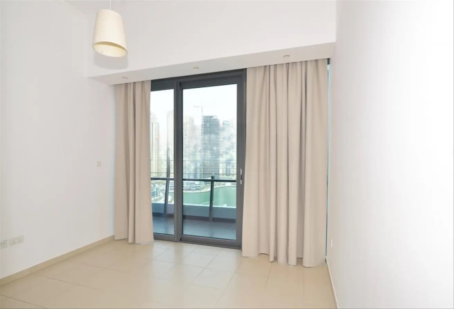 3 bedrooms Apartment in Dubai, UAE No. 21545