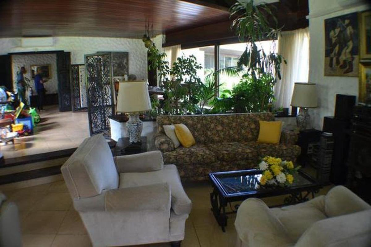 4 bedrooms House in Maldonado, Uruguay No. 1050