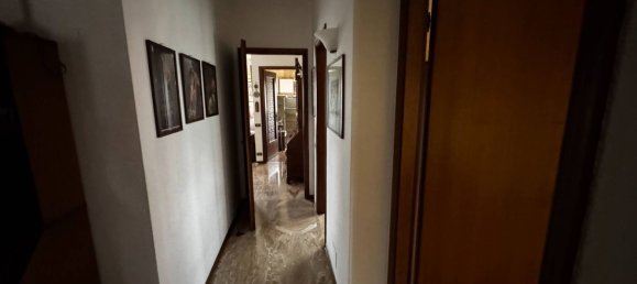 5-salle Appartement à Mirandola, Italy No. 207276 5