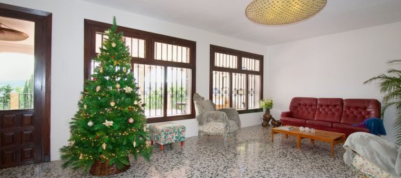 4 bedrooms Villa in Coin, Spain No. 122110 32