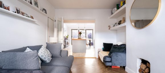 2 bedrooms House in London, United Kingdom No. 13915 15