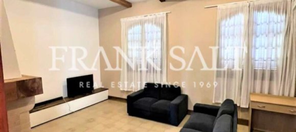4 bedrooms Villa in San Gwann, Malta No. 4852 2