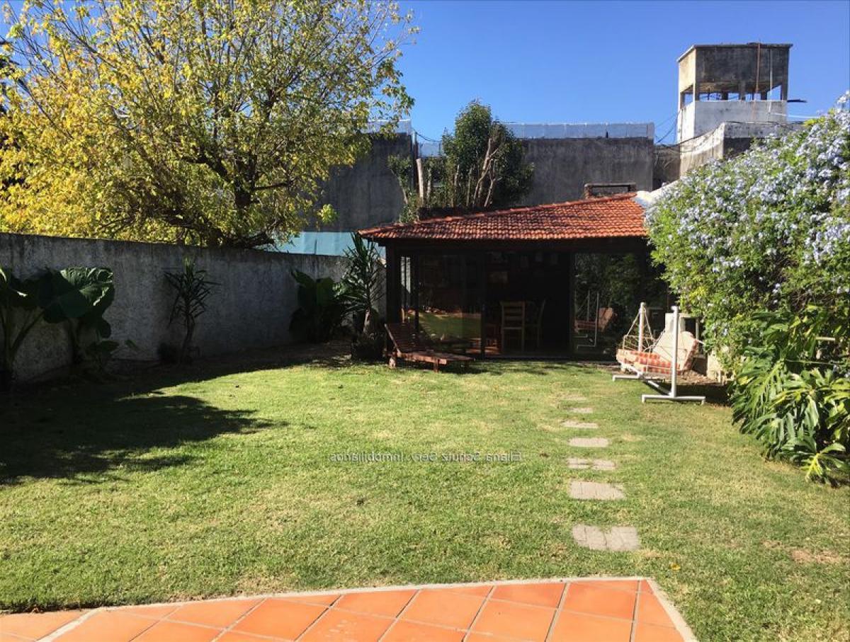 3 bedrooms House in Montevideo, Uruguay No. 5280