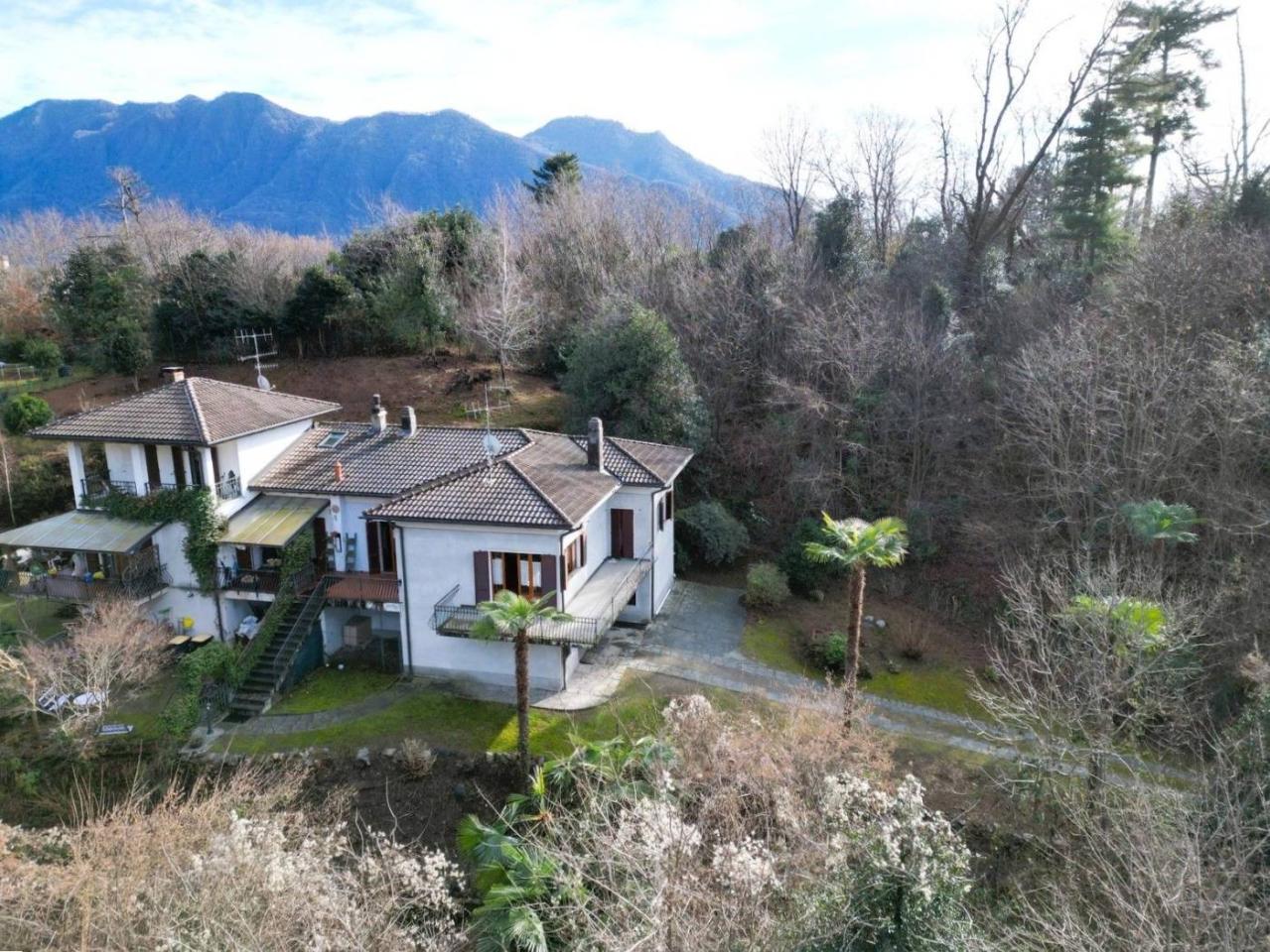 Villa de 3 habitaciónes en Ghiffa, Italy No. 30974