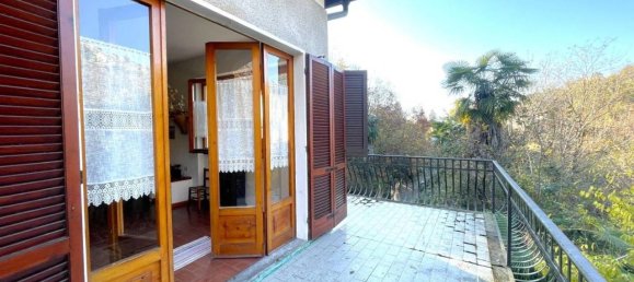 Villa de 3 habitaciónes en Ghiffa, Italy No. 30974 26