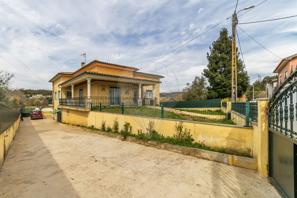 3 Schlafzimmer Haus in Lousa, Portugal, Nr. 32374