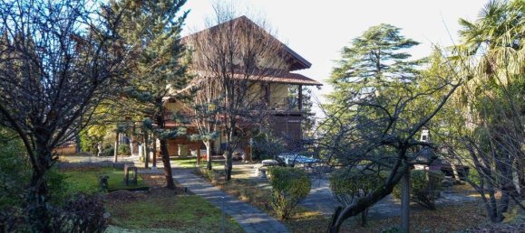 4 Schlafzimmer Villa in Orino, Italy, Nr. 84674 48