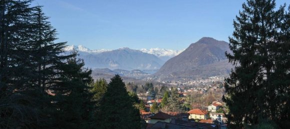 4 Schlafzimmer Villa in Orino, Italy, Nr. 84674 16