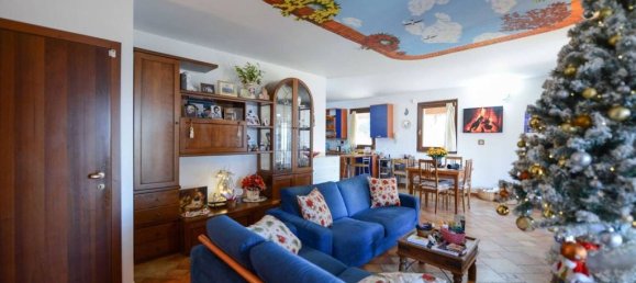 4 Schlafzimmer Villa in Orino, Italy, Nr. 84674 6