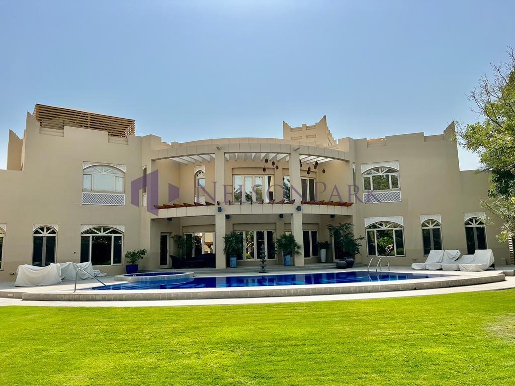 5 chambres Villa à Doha, Qatar No. 1900