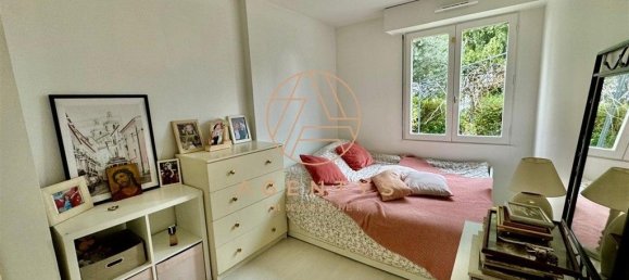 Apartamento de 3 dormitorios en Chennevieres-sur-Marne, France No. 164969 5