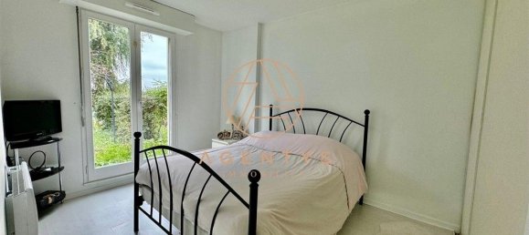 Apartamento de 3 dormitorios en Chennevieres-sur-Marne, France No. 164969 4