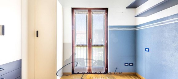 6 bedrooms Villa in Anzano del Parco, Italy No. 360275 18