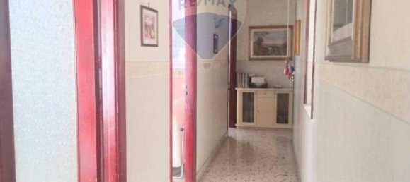 3 bedrooms Apartment in Palermo, Italy No. 335325 2