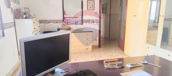 3 bedrooms Apartment in Palermo, Italy No. 335325 3