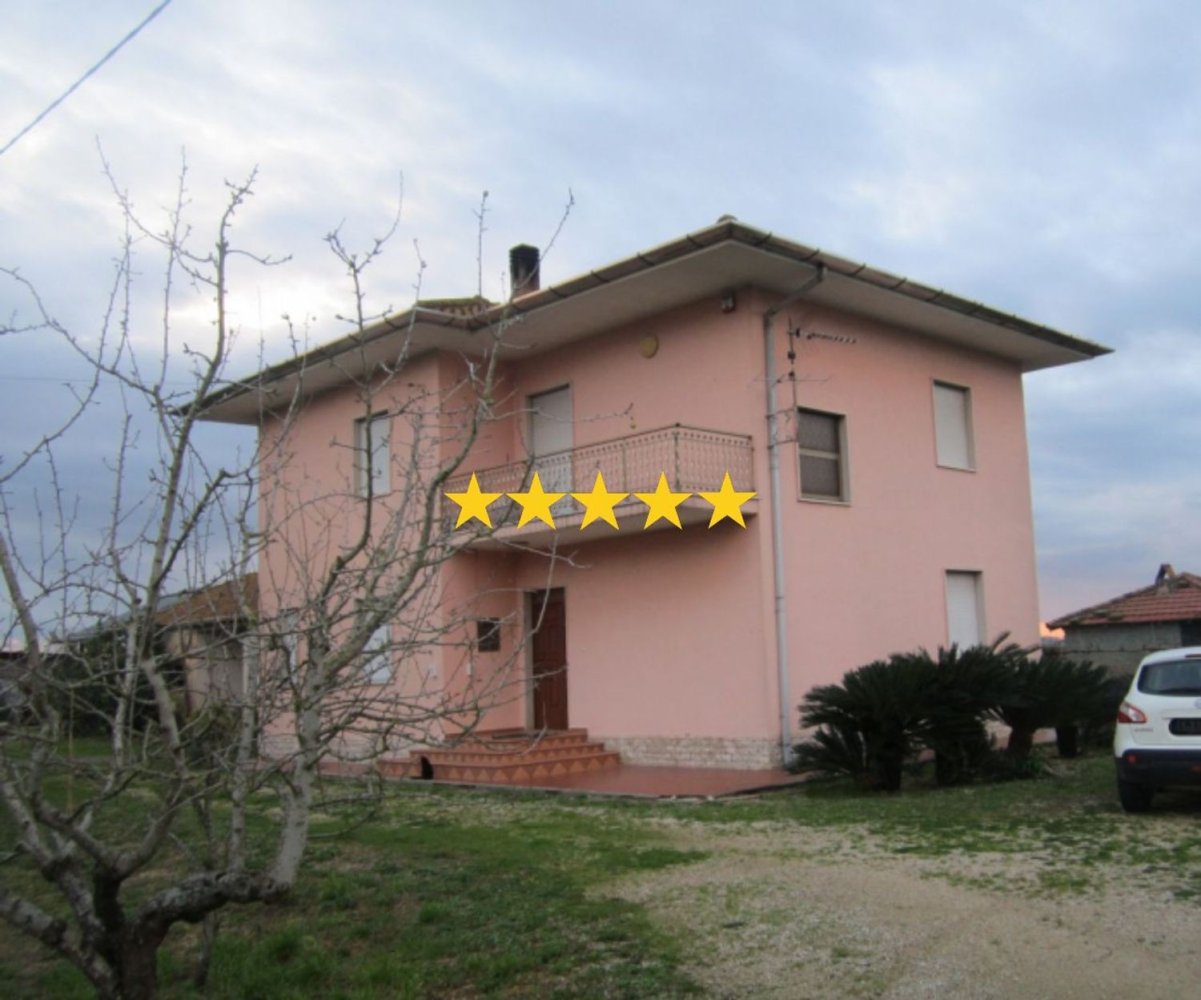 7-Zimmer Wohnung in Pontinia, Italy, Nr. 98639
