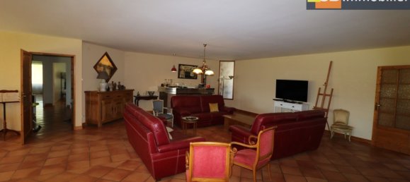 8 bedrooms House in Dole, France No. 201560 27