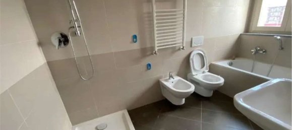 Квартира с 4 комнатами в Аббиатеграссо, Италия № 7849 6