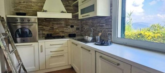 3 rooms Villa in Vezzano Ligure, Italy No. 24726 8