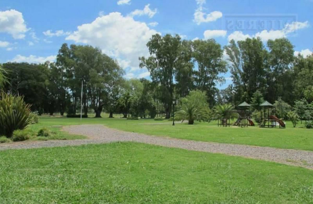  Land in Escobar, Argentina No. 45061