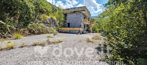 2 bedrooms House in Amaseno, Italy No. 285402 5