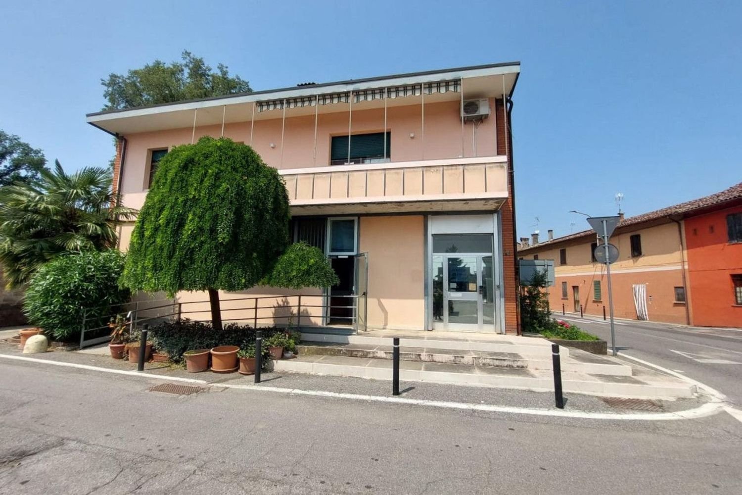 Escritório em Lombardy, Italy 174 m² N.º 384689