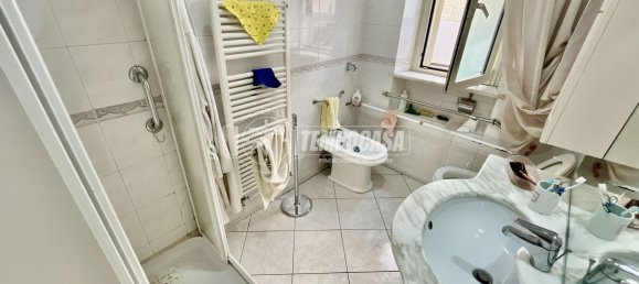 2 chambres Appartement à Pescara, Italy No. 312616 9