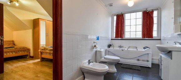 6 غرف نوم منزل في Ammanford, United Kingdom رقم 2293 5