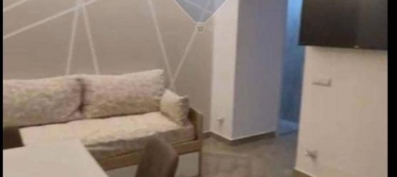 3-Zimmer Wohnung in Naples, Italy, Nr. 37042 3