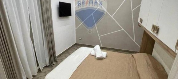 3-Zimmer Wohnung in Naples, Italy, Nr. 37042 11