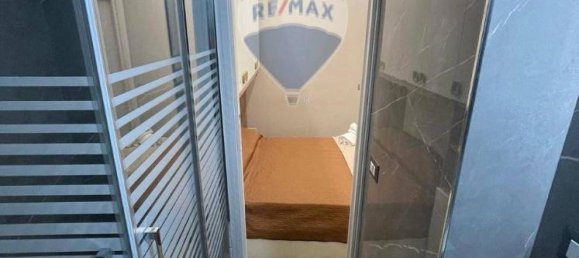 3-Zimmer Wohnung in Naples, Italy, Nr. 37042 13