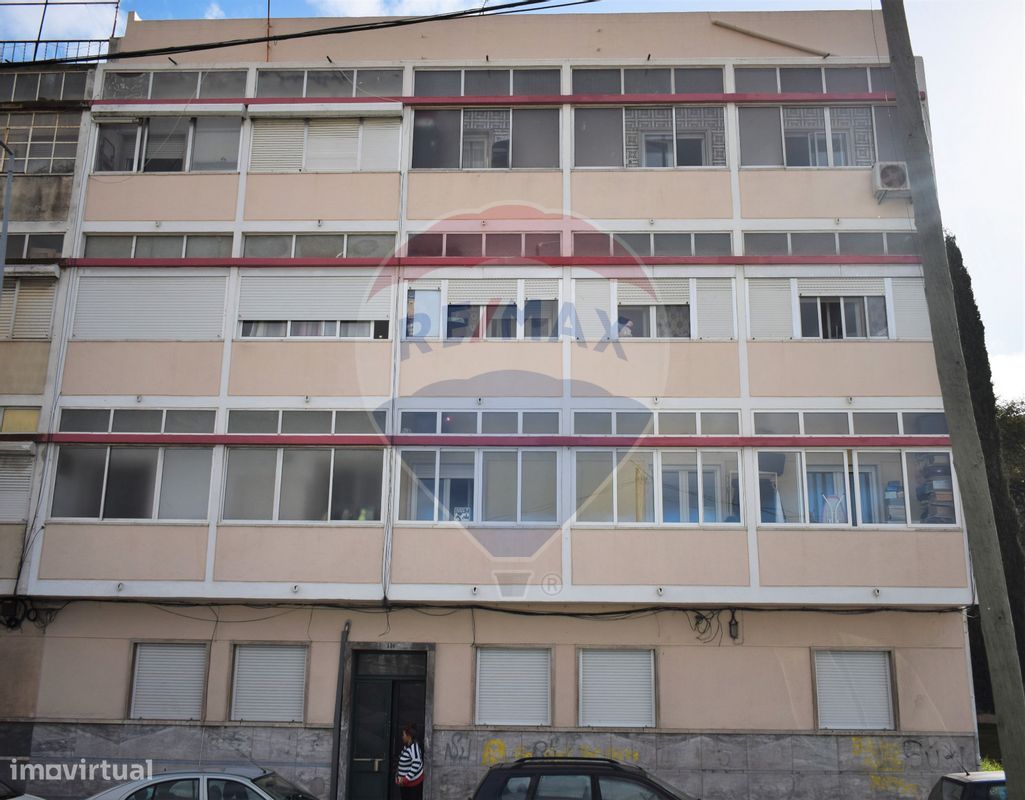 4 غرف نوم شقة في Amadora, Portugal رقم 67345