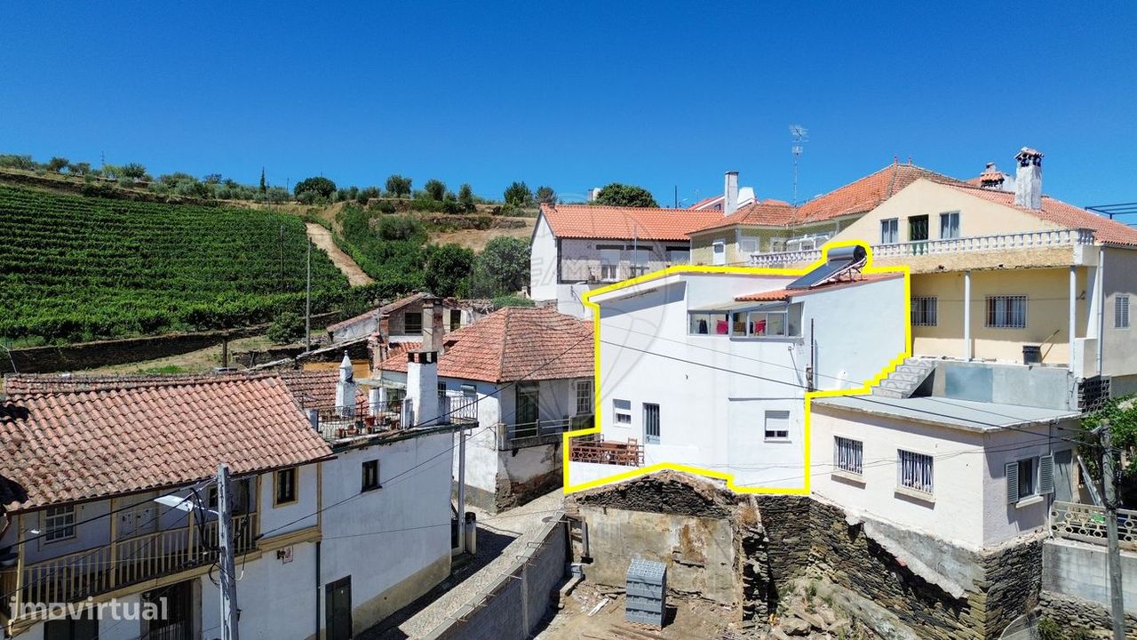 3 bedrooms House in Valongo dos Azeites, Portugal No. 221248