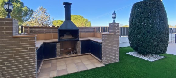 4 bedrooms House in Vilamalla, Spain No. 78987 3