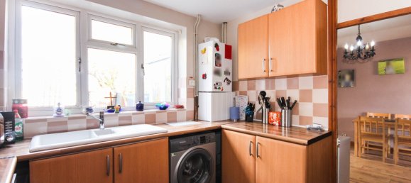 3 bedrooms House in Warwick, United Kingdom No. 2578 11