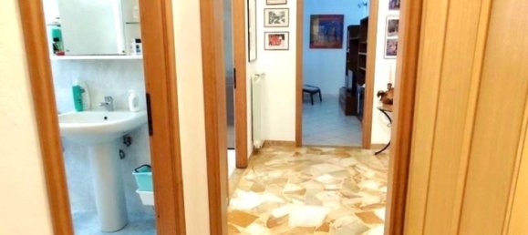 4 bedrooms Apartment in Massa, Italy No. 326478 15