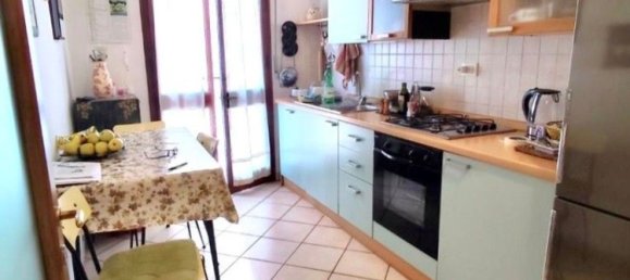 4 bedrooms Apartment in Massa, Italy No. 326478 11