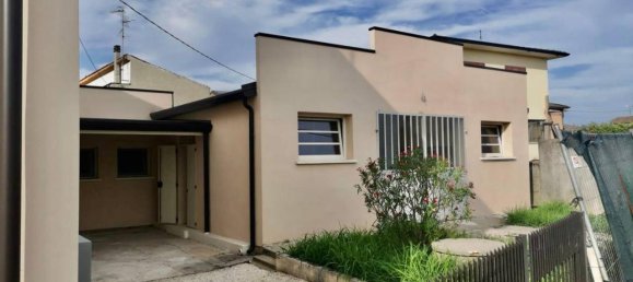 5 rooms Villa in San Giacomo delle Segnate, Italy No. 108378 6