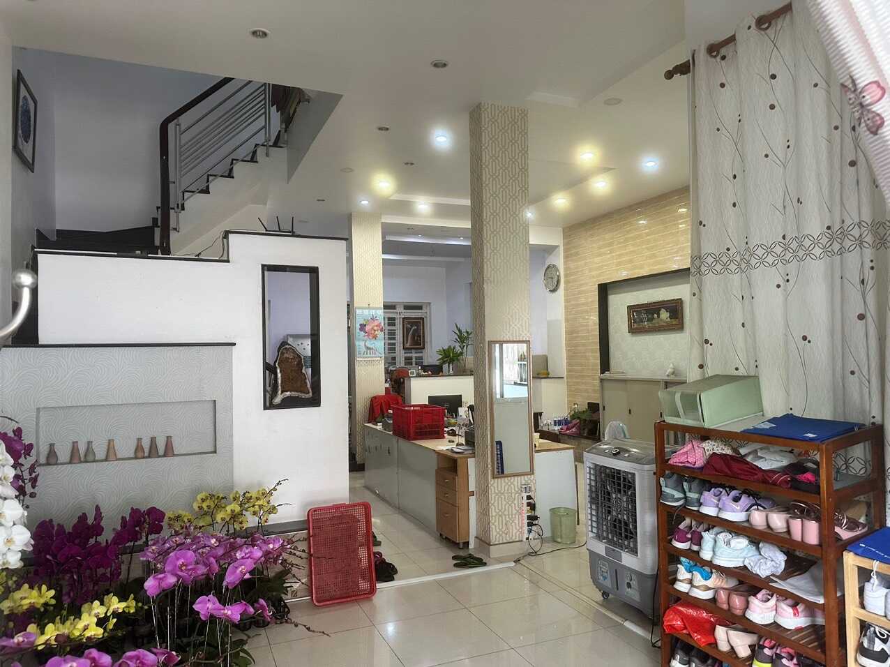 3000m² Townhouse in District 7, Vietnam No. 19249