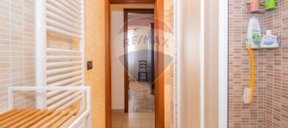 Apartamento de 4 dormitorios en Modena, Italy No. 55178 8