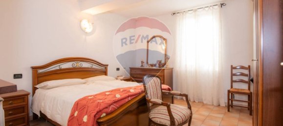 Apartamento de 4 dormitorios en Modena, Italy No. 55178 5