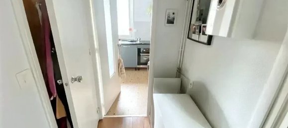 1 bedroom Apartment in Nantes, France No. 303587 3