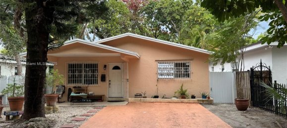 4 dormitorios villa en venta en Miami, Miami-Dade, Florida, USA № 615264 28